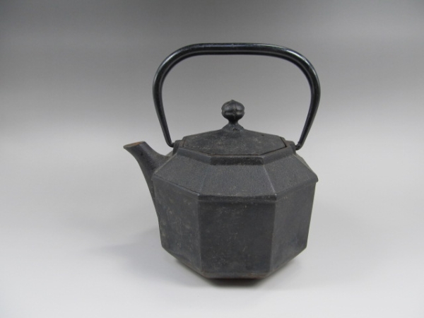 《南部 昭栄堂》 八角鉄瓶 南部鉄器 急須/水注/煎茶道具 ⑩
