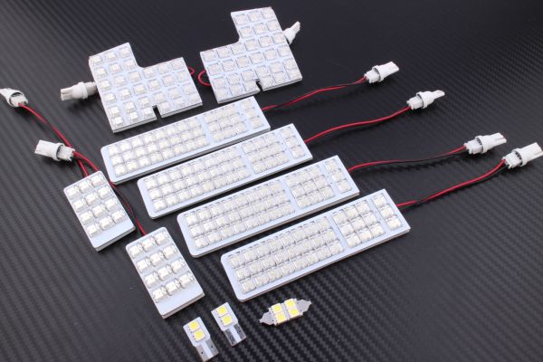 50系エスティマ/20系ハイブリッド専用 前期後期 LEDルームランプ