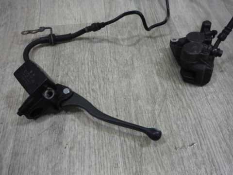 ホンダ　FTR250★MD17★純正フロントブレーキセット★100