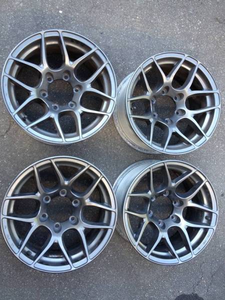 ☆★NR979 16×8.0 6H139 INSET 0 ガンメタ塗装済み☆★