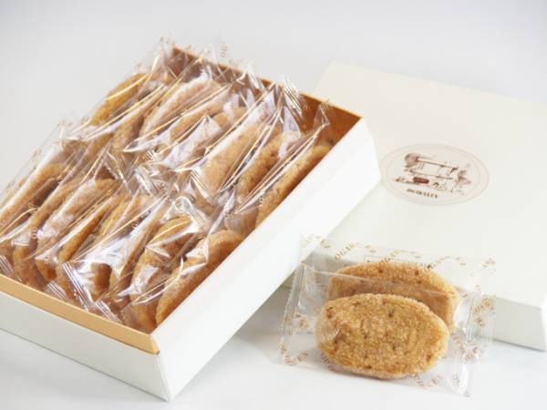 ☆巴裡 小川軒　リーフパイ　１６枚入り　♪