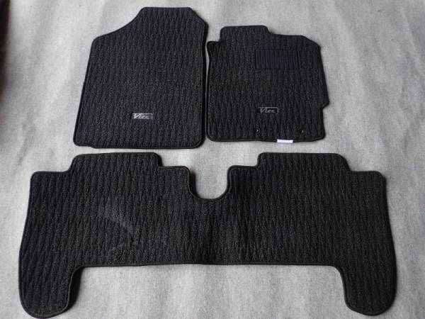 ☆NCP91　ヴィッツ　RS　後期　純正マット　一台分セット　美品