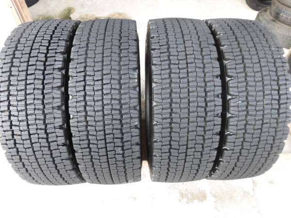 235/70R17.5 127/125J ブリヂストン W970 中古タイヤ4本 価格｜235