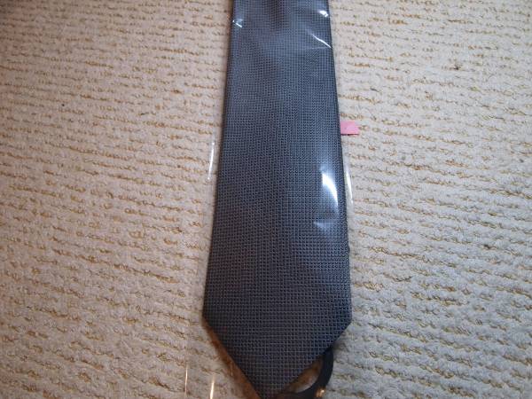 美品Barneys New York　バーニーズニューヨーク ネクタイ グレー