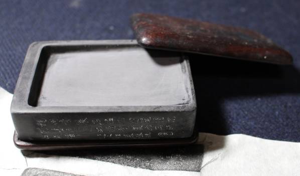 中国文物　古硯　楊州八怪汪士慎在銘硯　端溪硯と思います