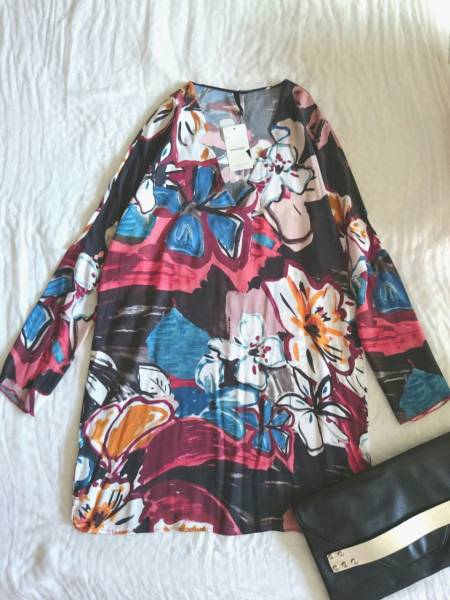 新品！MANGO・マンゴ☆フラワープリント・サックOP☆チュニック