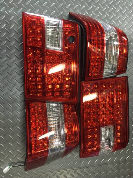 20 セルシオ 後期 紅白テール 社外テール 左右セット