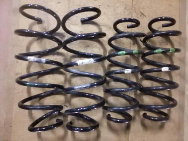 ステップワゴン RG１ 純正スプリング 美品