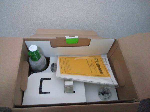 【未使用品】　ソーダストリーム　PURE　ボンベ2本付き　