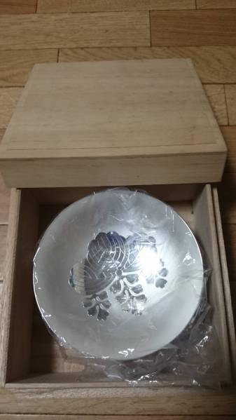 銀盃/銀杯/銀 酒器 内閣総理大臣贈呈 純銀 142g 木製 箱つき 銀杯
