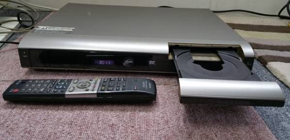 SHARPシャープDV-AC82 DVD/HDDデジタルハイビジョンレコーダー