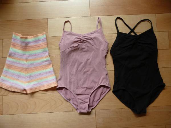 チャコットchacott☆レオタード　ジュニア140　ショートパンツ付