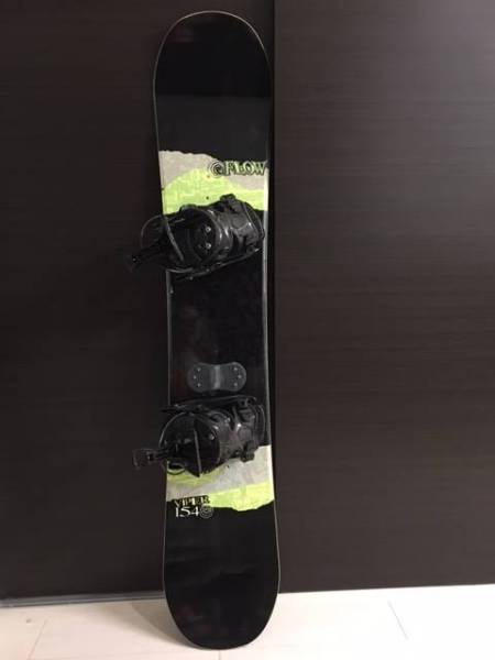 スノーボード　FLOW VIPER 151cm ビンディングセット　中古 FLOW フロー VIPER 154 ビンディング付き FLOW VIPER 154㎝ UNION