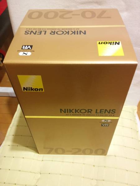 ニコン　AF-S NIKKOR70-200mm f2.8G ED VRII ３年保証新品おまけ