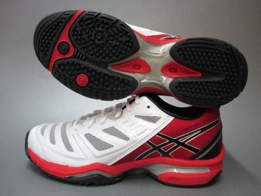 アシックステニスシューズ　プレステージライトＯＣ ２４.０