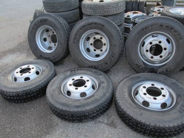 225/90R17.5 SNOWダンロップ 強化6穴 6本価格