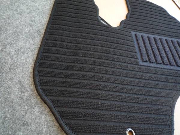 ハイゼット・トラック Ｓ２００/２１０ フロアマット新品 B-k③