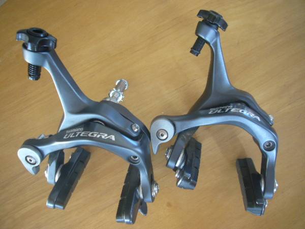 シマノ　アルテグラBR-６７００前後グロッシーグレー美中古品