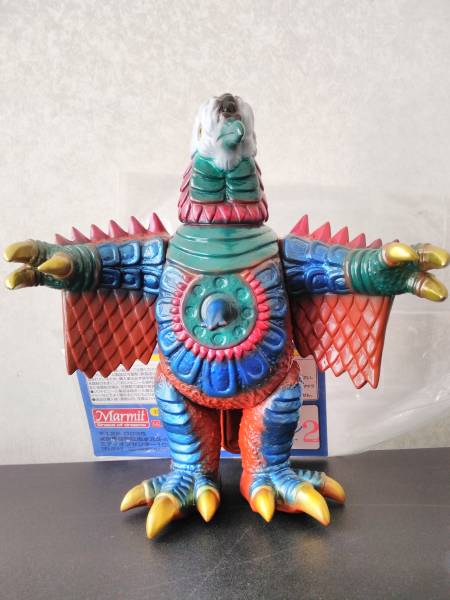 ブラックピジョン　ソフビ　第2期　ウルトラマンA　マーミット