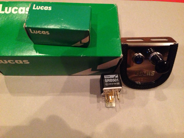 【即落 】英国製LUCAS プル スイッチ リレー付 新品！BMC ミニ