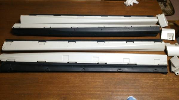 エスティマ純正サイドマッドガード