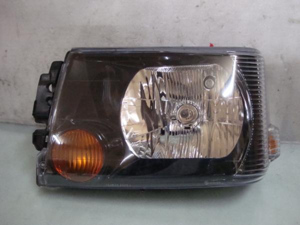 ●LE-U61T ミニキャブトラック★左ヘッドライト☆④G-391