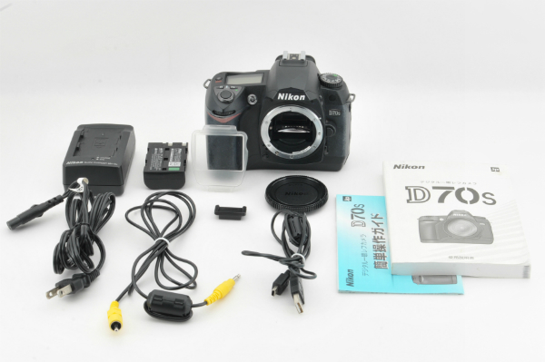 人気★Nikon ニコン D70s ボディ★#82