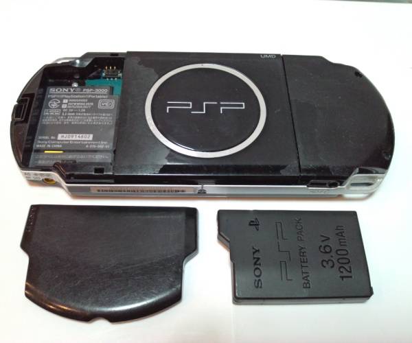 ☆ACアダプタ付き☆PSP-3000本体 ピアノ・ブラック