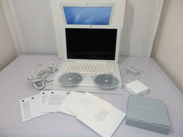 Apple MacBook 13inch A1181 2.0GHz/1G/80G 初期化済 ジャンク品