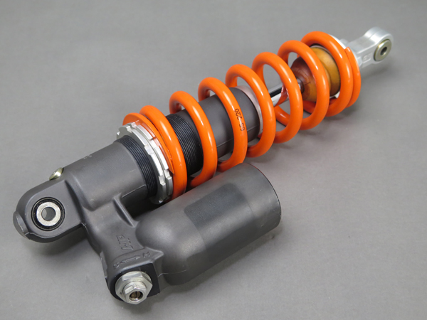 KTM 690 スーパーモトR 純正リアサスペンション！445