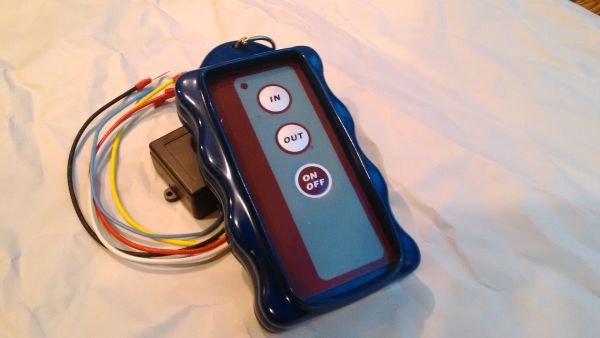 ワイヤレス 電動ウインチ リモコン : 24V 兼用 汎用 パワーゲート 12V 