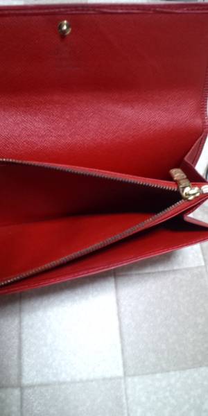 [美品]ルイヴィトン エピ 赤 長財布