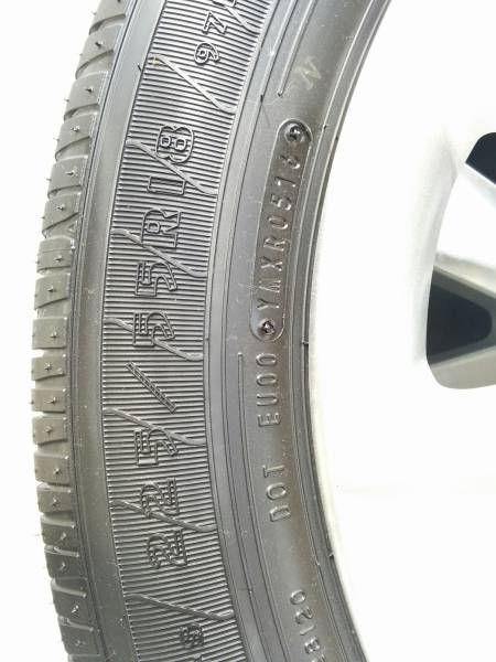純正・新品 【新車外し】デリカD5純正タイヤ＆ホイール4本セット