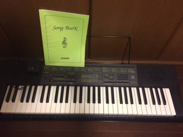 CASIO LK-215 光ナビゲーション キーボード 61鍵盤 T1679206