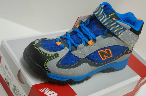★☆新品!! MU New Balance KV703H OY 【送料無料！！】 24.0cm