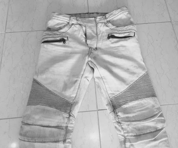 BALMAN バイカーパンツ 白 ラメ ビックサイズ 1円～超美品バルマン BALMAIN バイカーパンツ 白 バルマン