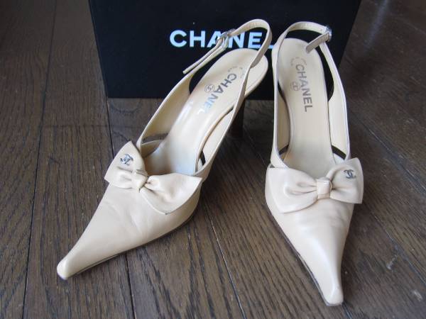 シャネル ベージュレザーXリボン バックストラップパンプス 37.5