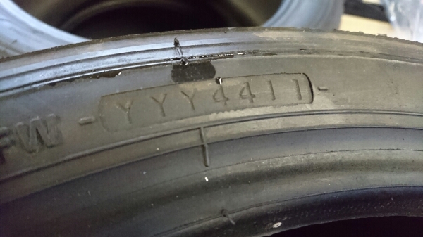 ヨコハマ アドバン A050 295/30r18 G/S 4本