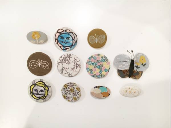 ミナペルホネンminaperhonenサンキューベリーバッジ Thank you very