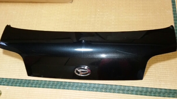 ハイゼットカーゴ　ボンネット