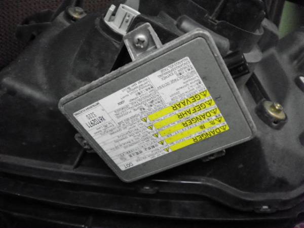 ステップワゴン RF3 左右ヘッドライト HID