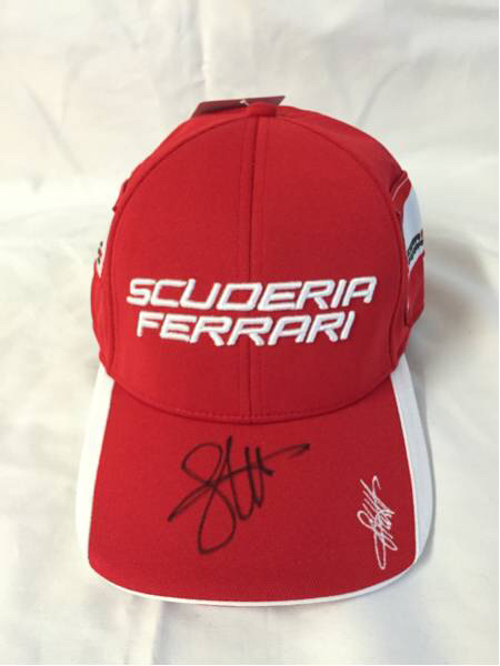 フェラーリ／セバスチャンベッテルキャップ直筆サイン入りused Ferrari