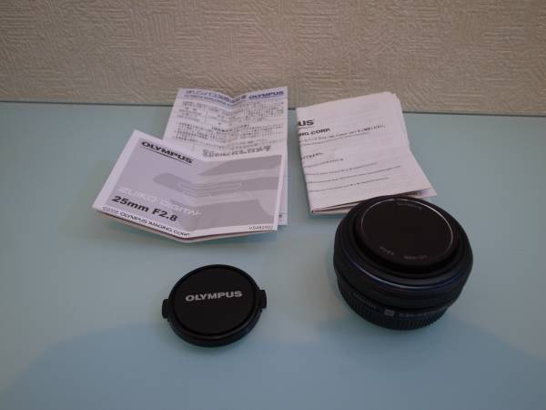 オリンパス OLYMPUS ZUIKO DIGITAL 25mm F2.8 パンケーキレンズ 新で