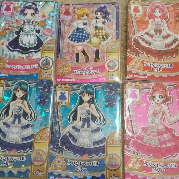 プリキュアデータカードダスまとめ売りです。