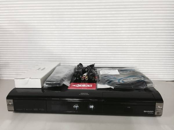 SHARP「DV-ACW82」2番組W録画DVDレコーダー 完動品、付属品完備 今度出
