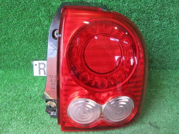 ラパン HE22S 右テールランプ