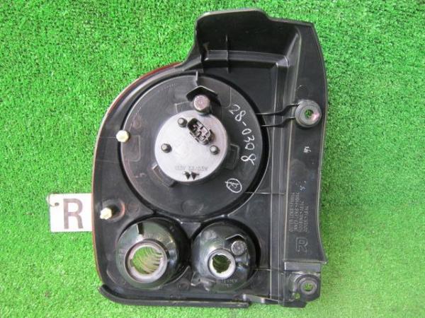 ラパン HE22S 右テールランプ