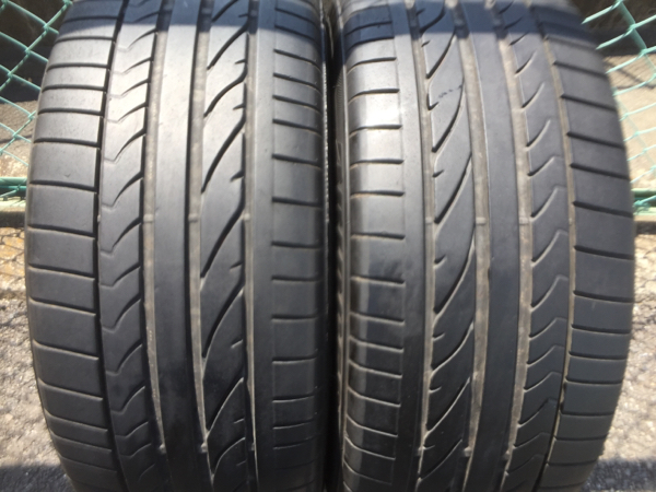 溝有り！B.S POTENZA RE050A 235/45R18 2本 2011年 5週