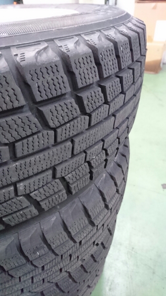 205/65R15 スタッドレスアルミ4本セット♪バリ溝♪ バリ溝