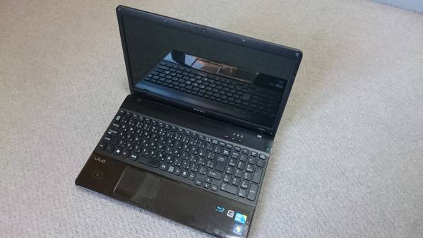 SONY VAIO VPCEB39FJブラック 本体と充電器のみ